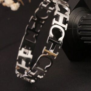 New Silver Metallic Logo Bracelet